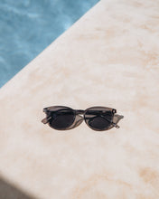 Load image into Gallery viewer, Classic Grey